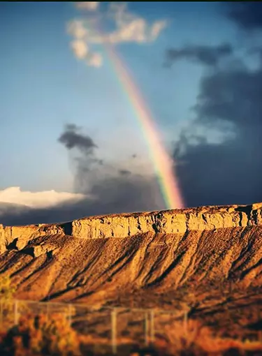 Cliff Rainbow